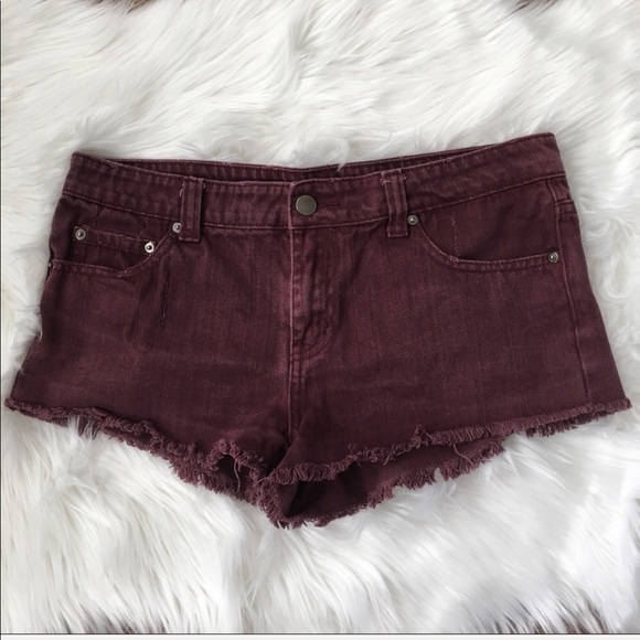 Forever 21 Pants - ✂️FOREVER 21 Maroon Stretch Jean Shorts